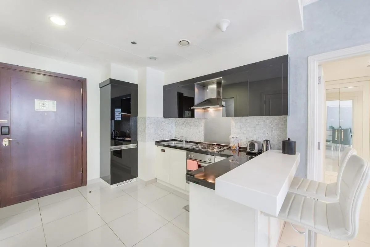 Elegant 1-Bedroom Apartment For 2 At Downtown Dubai With Stunning Canal & Skyline Views 0*,  United Arab Emirates