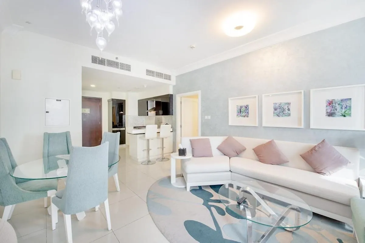 Elegant 1-Bedroom Apartment For 2 At Downtown Dubai With Stunning Canal & Skyline Views
