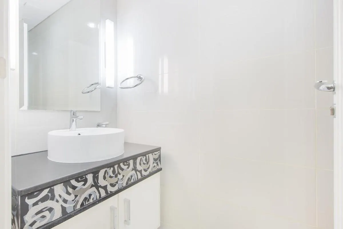 Elegant 1-Bedroom Apartment For 2 At Downtown Dubai With Stunning Canal & Skyline Views United Arab Emirates
